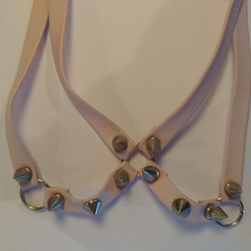 Creepyyeha pastel pink leather collar necklace - Picture 5 of 5